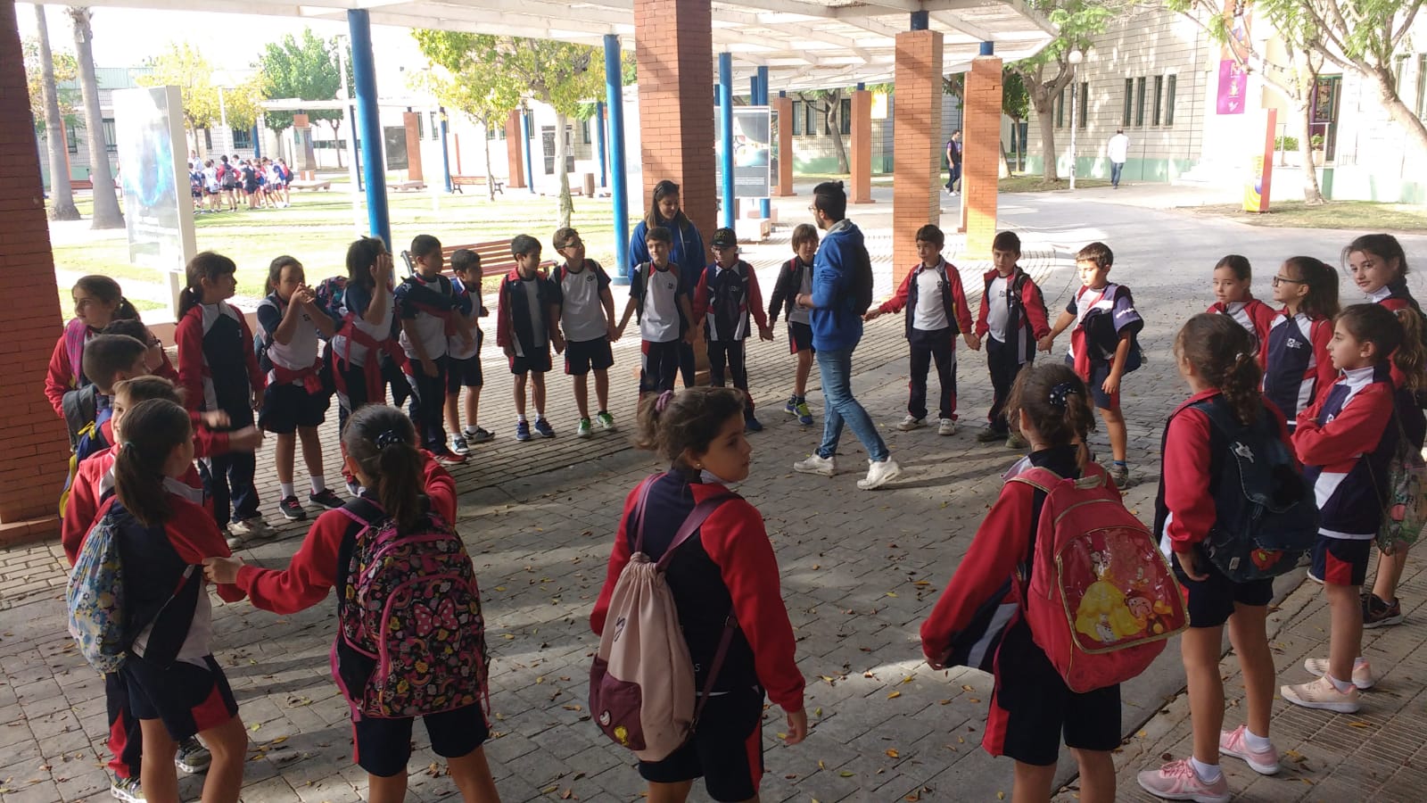 E7218756 c2b6 4cd5 8445 4f1353d2e4d3