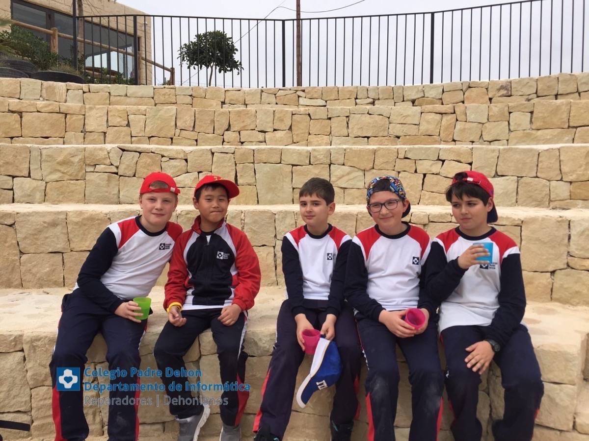 Photo919399636348807131