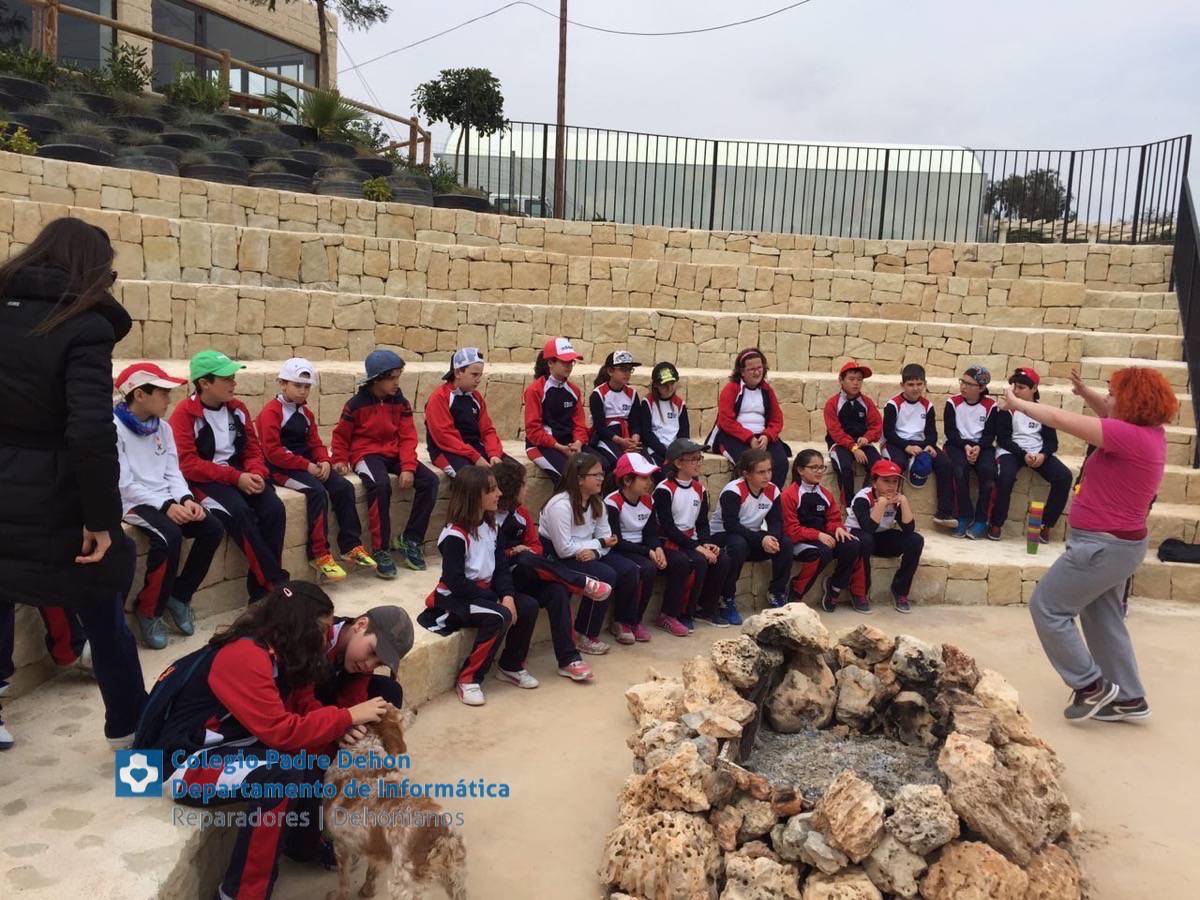 Photo919399636348807135