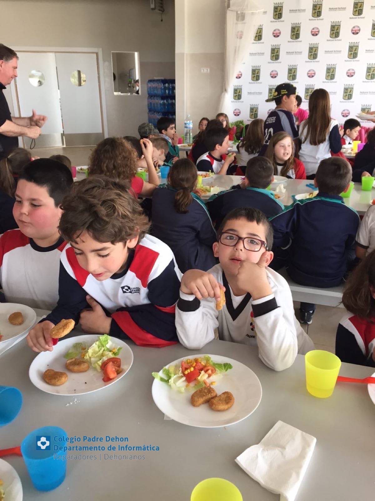 Photo919399636348807176