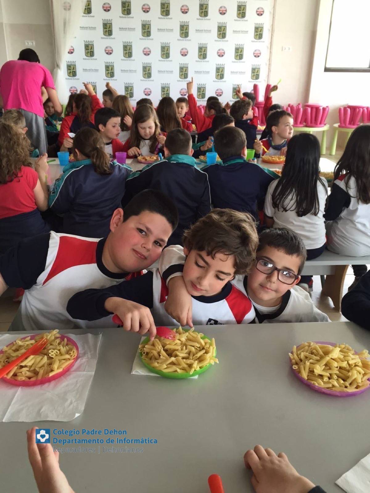 Photo919399636348807188