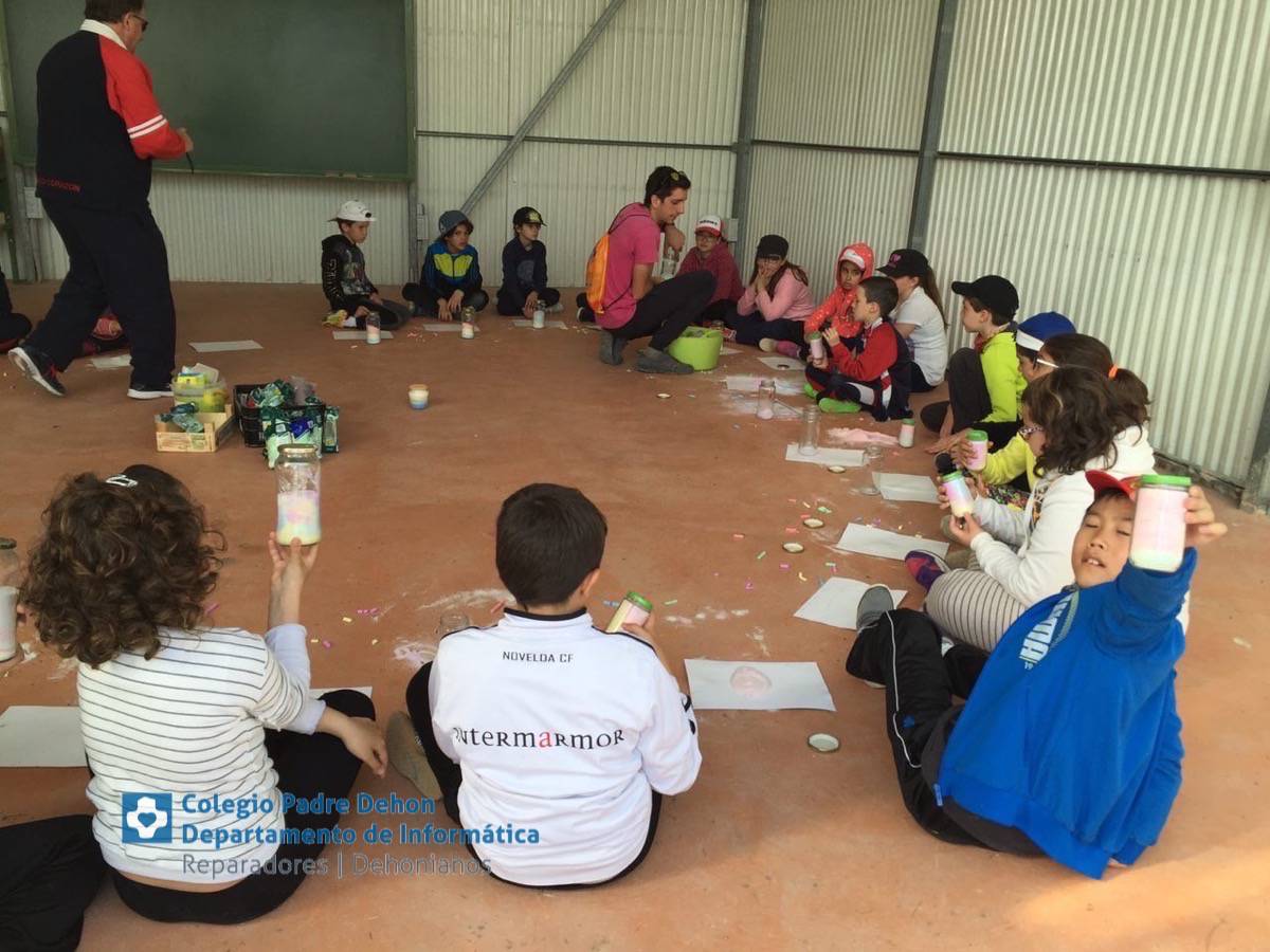 Photo919399636348807215