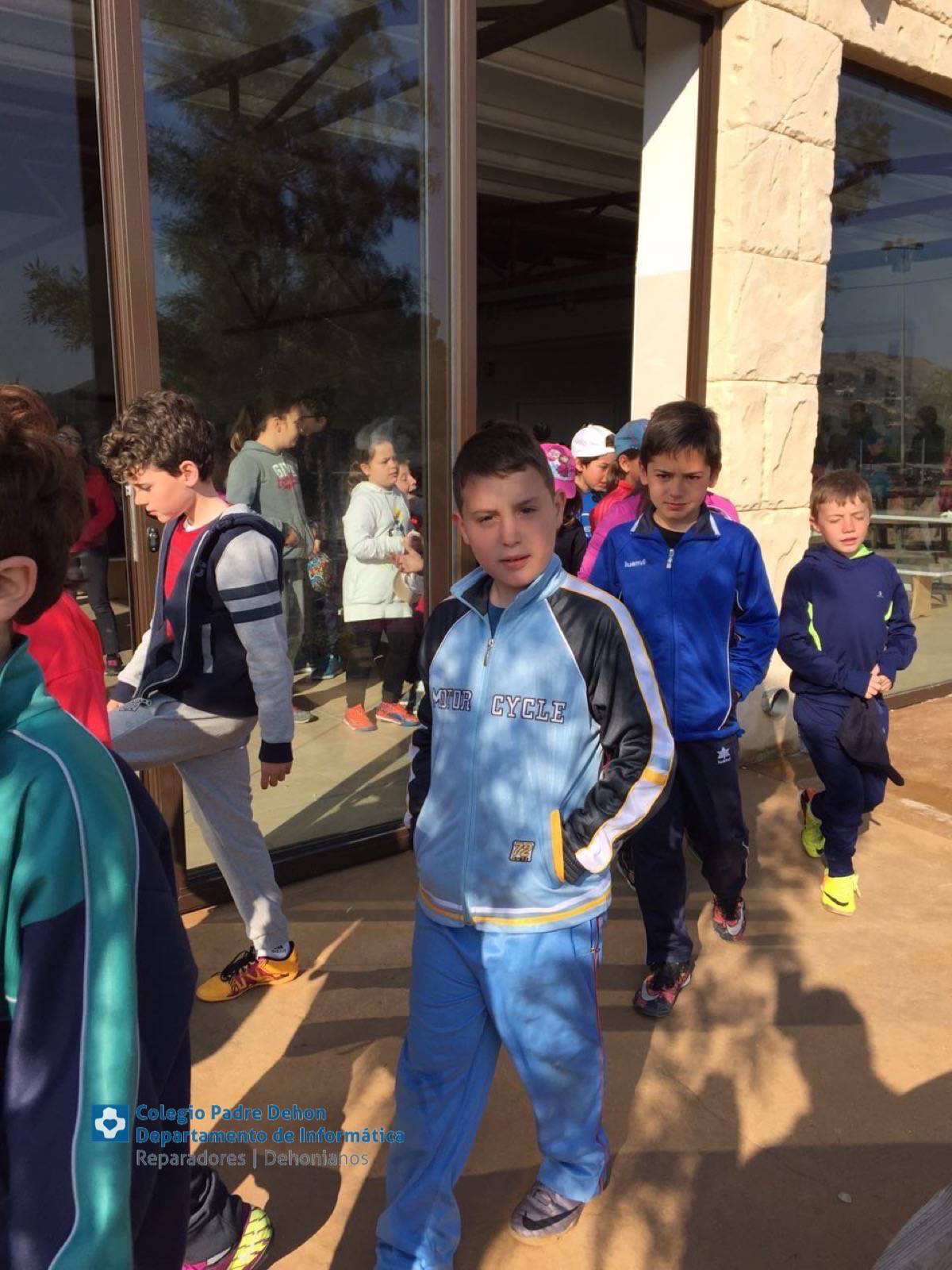 Photo919399636348807230