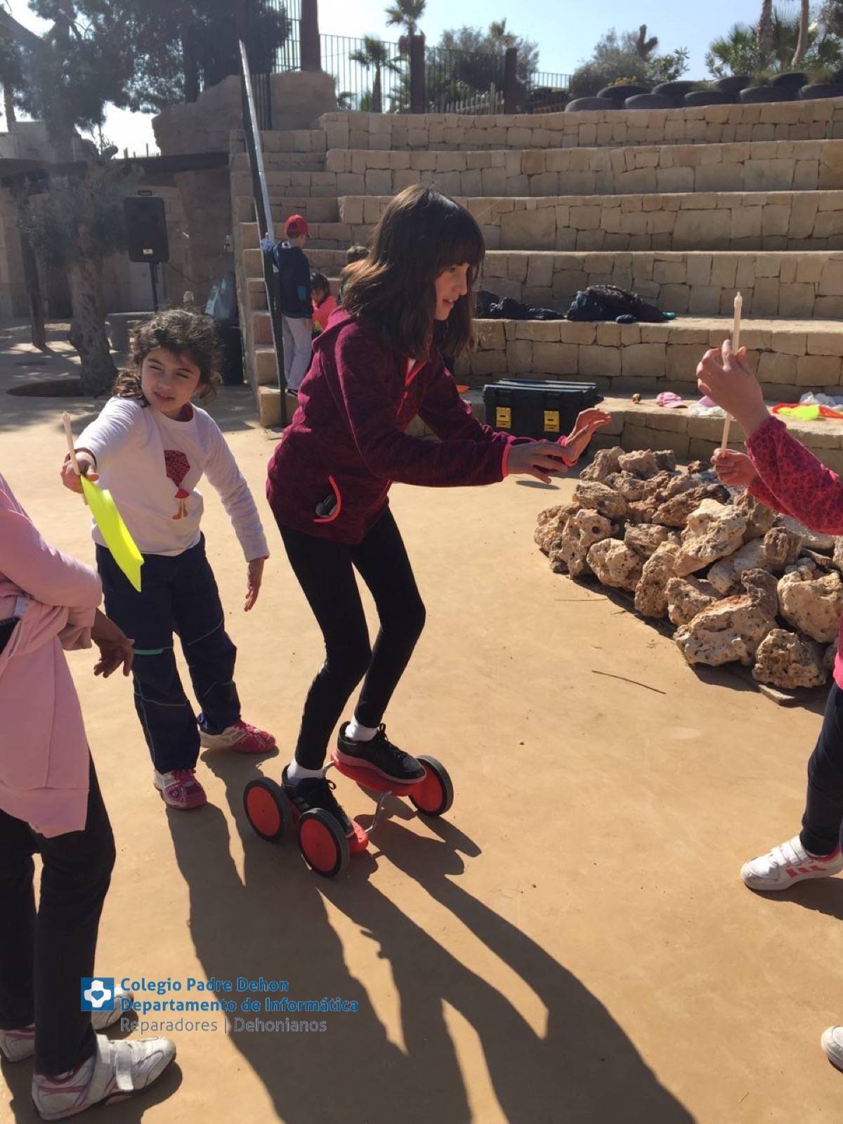 Photo919399636348807235