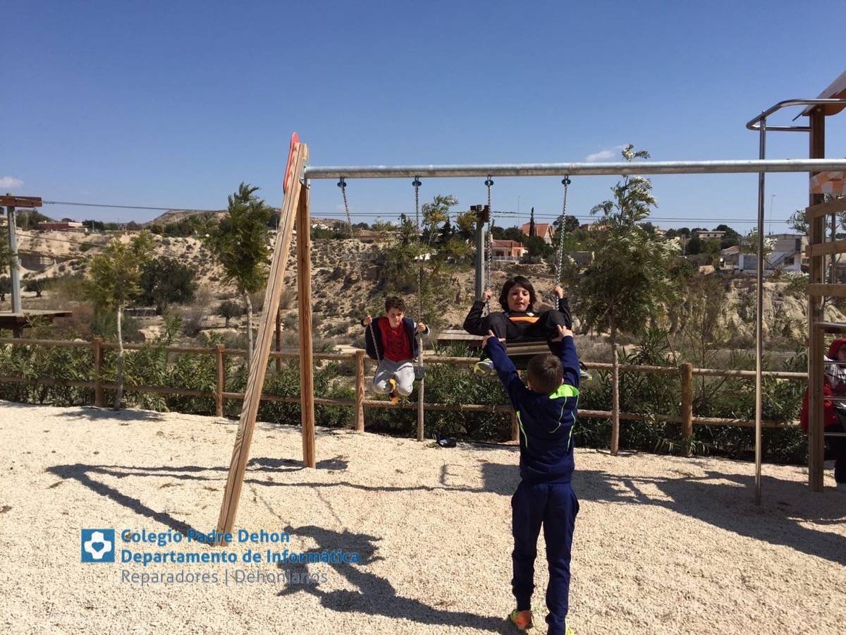 Photo919399636348807242