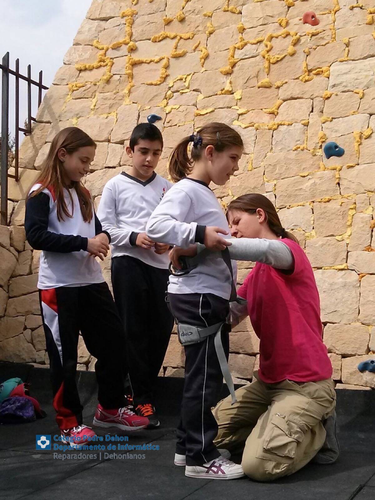 Photo938017469173442483