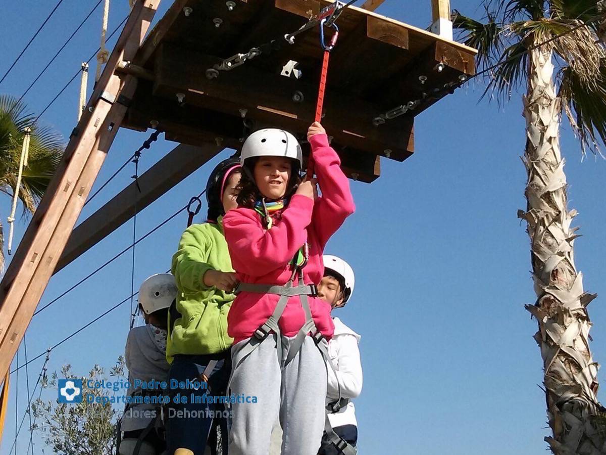 Photo938017469173442538