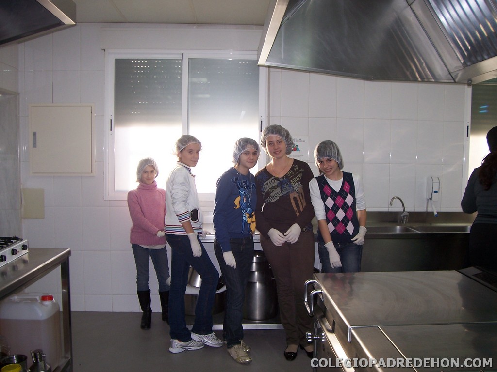 Cocina colegial 2008 00016