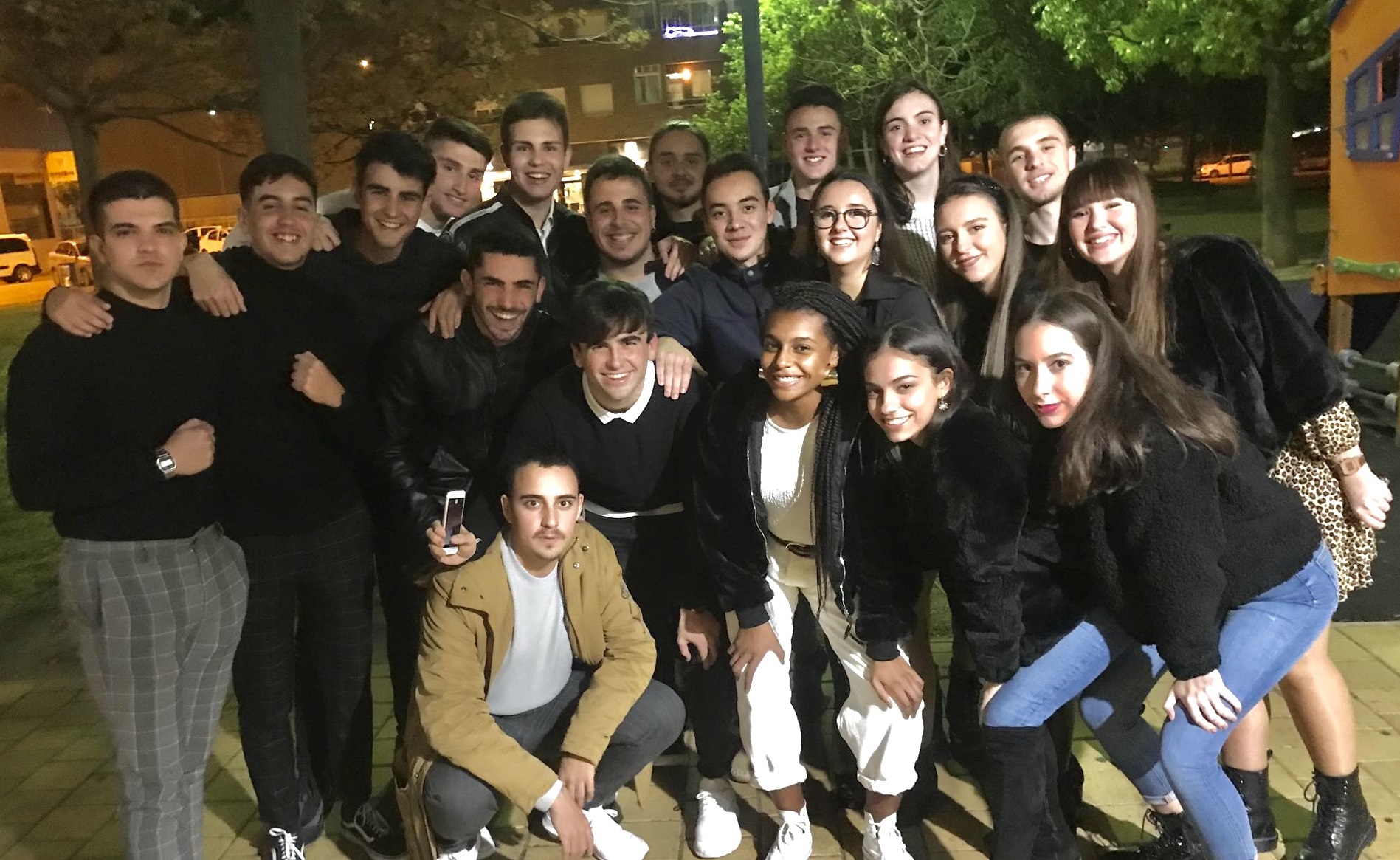 Grupo antiguos alumnos +18